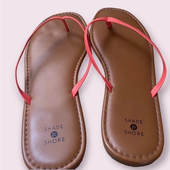 Shade & Shore Flip Flops, Coral Straps - Picture 2 of 3
